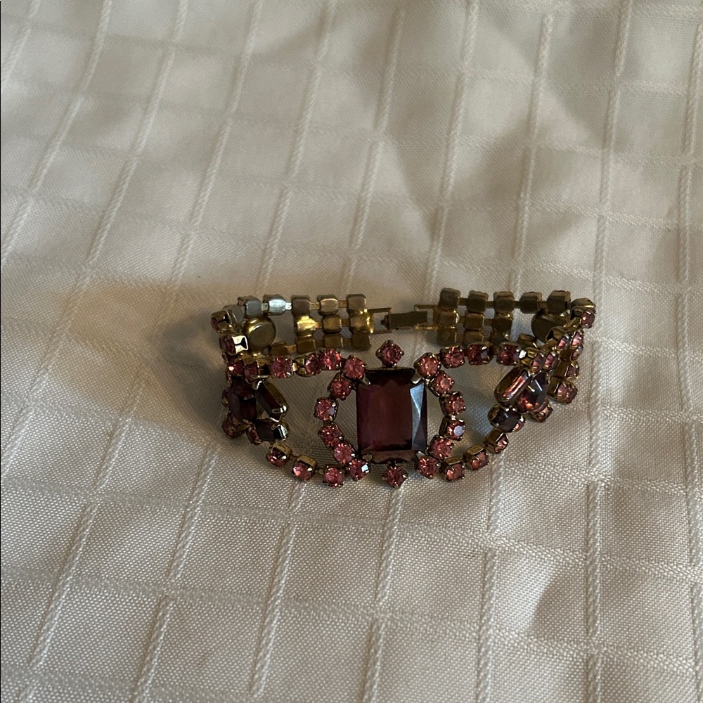 Elegant Pink and Gold Bracelet